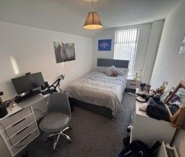 4 bedroom house share to rent - Photo 2