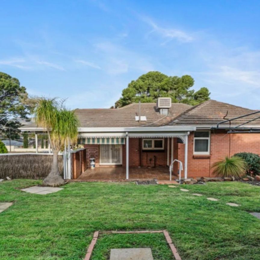 Charming 3-Bedroom Home in Prime Dernancourt Location - Photo 1