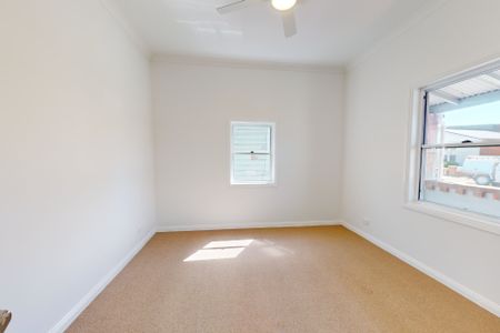 11 Roe Street, Mayfield NSW 2304 - Photo 5