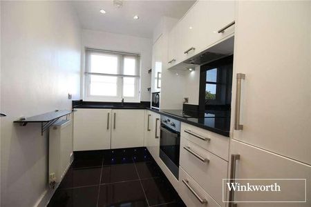 Grade Close, Elstree, Borehamwood, Hertfordshire, WD6 - Photo 5