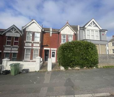 6 bedroom terraced house to rent - Photo 2