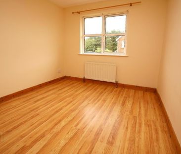 34 Whitethorn Avenue, Newtownards, BT23 8WT - Photo 6