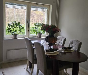 Julrosvägen, Västerås - Photo 4