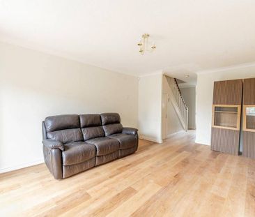 3 bedroom end of terrace house to rent - Photo 3