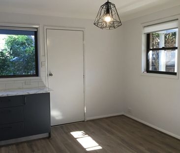 Spacious Villa | Prime Location - Photo 4