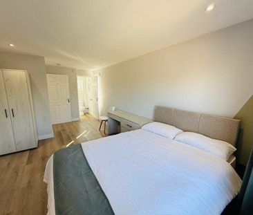 1 bedroom in a house share to rent - Photo 4