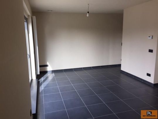 Duplex te huur in Roosdaal - Photo 1