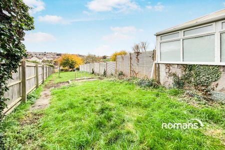 5 bedroom terraced house to rent - Photo 4