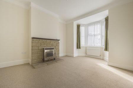 3 bedroom end of terrace house to rent - Photo 4