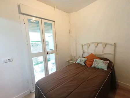 Calle Arrayán, Sevilla, Andalusia 41003 - Photo 2