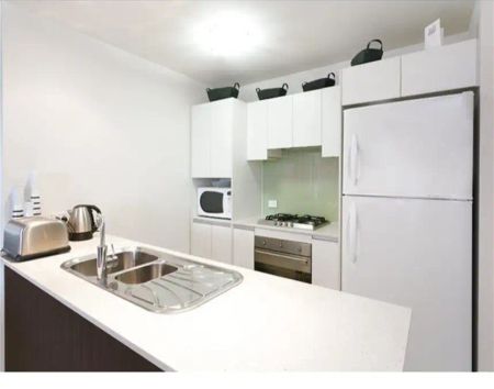 “Fully Furnished Three Bedroom Unit with 2 secure car spaces - BE QUICK” - Photo 2