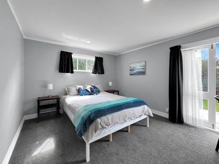Welcome home to 43A Tauhinu Road. - Photo 5
