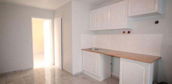 Appartement CORBEIL-ESSONNES - Photo 2