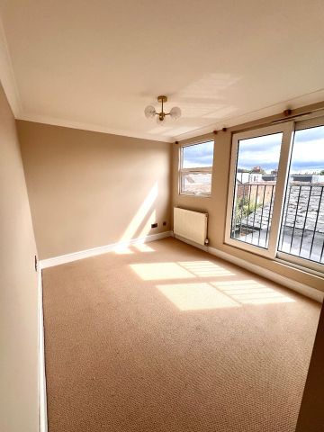 2 Bed Flat, Florence Road, W4 - Photo 3