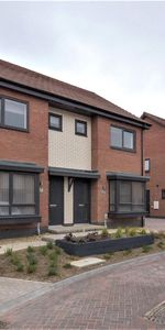 2 bedroom semi-detached house to rent - Photo 3