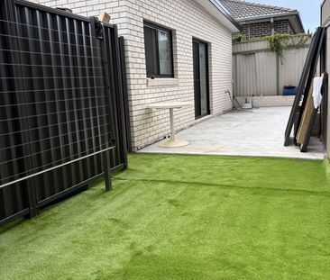 Two Bedroom Home with Utilities Included - Photo 5