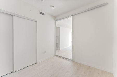 For Lease - 8960 Jane Street Unit# 2322, Vaughan, Ontario - Photo 2