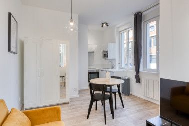 Logements similaires à Loos - Photo 1