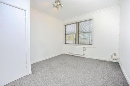 3 bedroom apartment to rent - Photo 2