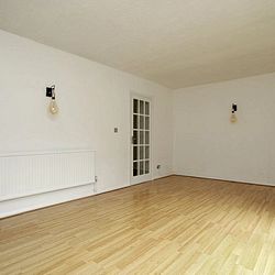Roselands, Walmer, Deal, CT14 7QE, Kent - Photo 2