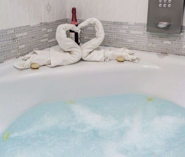 For Lease - 946 McBride Avenue, Mississauga, Ontario - Photo 5