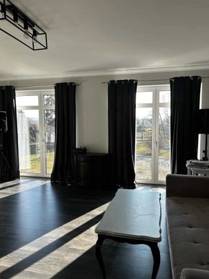 Wyjątkowy dom ze stodołą w sercu natury i kultury winiarskiej - Фото 1