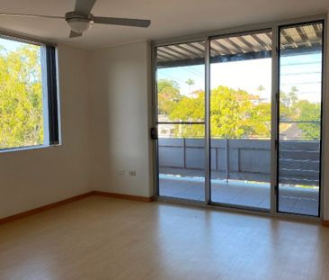 8/387 Cavendish Road, Coorparoo QLD 4151 - Apartment For Rent | Domain - Photo 6