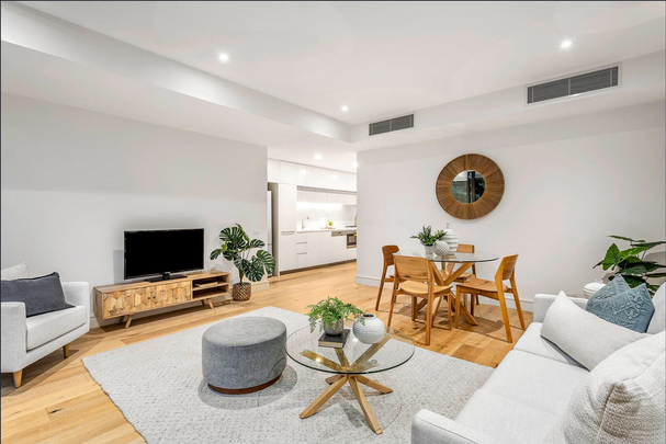 11/2 Gascoyne St, Canterbury VIC 3126 - Apartment For Rent | Domain - Photo 1