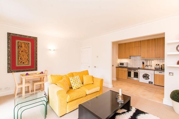 1 bedroom flat to rent - Photo 1