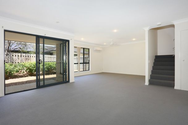 This freshly updated two-storey home offers comfort, space, and convenience! - Photo 1