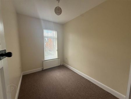 15 Kirklowe Drive, Upper Lisburn Road, Belfast, BT10 0LP - Photo 5