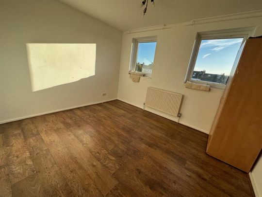 4 bedroom townhouse to rent - Photo 1