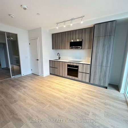 Yonge St/Eglinton Ave-Spacious New Sunny 1Bdrm 1Bath - Photo 4