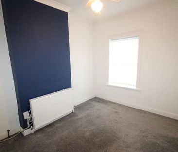 3 bedroom end of terrace house to rent - Photo 6