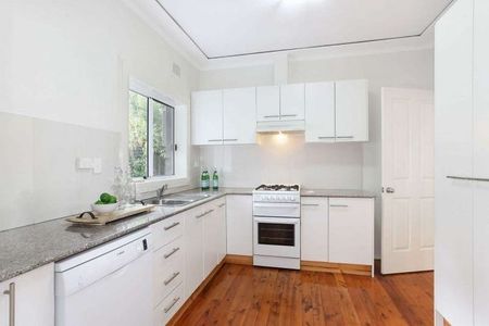 105 Tambourine Bay Road, Riverview NSW 2066 - House For Rent | Domain - Photo 5