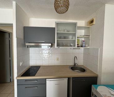 Location Appartement 2 pièces 40m² SETE 34200 - Photo 5