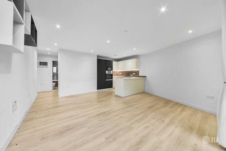 Goldcrest Building, N4 - Photo 2