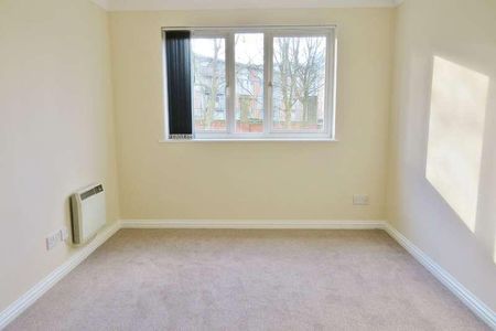 Beverley Mews, Three Bridges, Crawley, West Sussex, RH10 - Photo 5