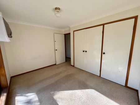 3 Bedroom / 1 Bathroom / Great Coastal Property - Photo 5