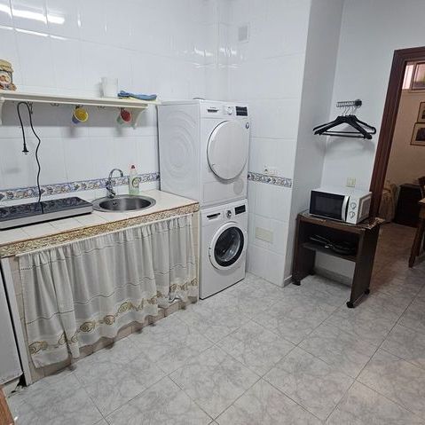 Alquiler de chalet adosado en Avenida Pepita Durán - Photo 1