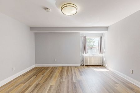 For Lease - 3465 Lake Shore Boulevard Unit# 4, Toronto, Ontario - Photo 5
