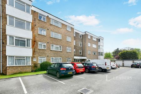 2 bedroom apartment to rent The Priory, London Road, Patcham, Brighton, BN1 - Photo 3