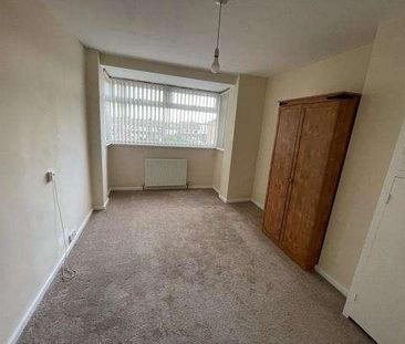 Flockton Close, Bradford, BD4 - Photo 4