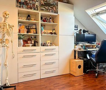 Koffer packen, einziehen und wohlfühlen: Gemütliche Dachgeschosswohnung mit kurzen Wegen in Schwelm! - Photo 4