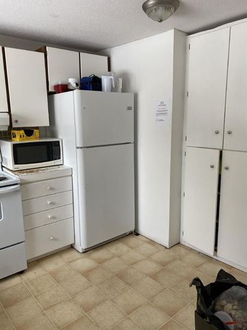 8 Foxmeadow Lane - Room 6 - Photo 2