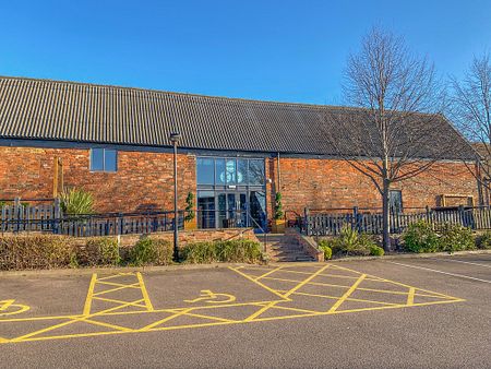 Hanbury Close, Daventry, Northamptonshire. - Photo 3