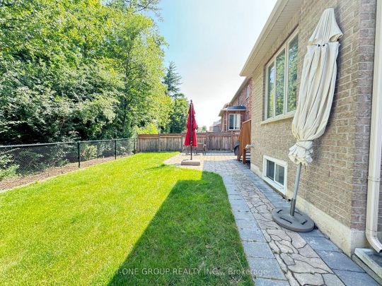 Detached Home For Lease | N9256841 - Photo 1