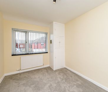 TOPCLIFFE LANE MORLEY LEEDS LS27 0HL - Photo 3