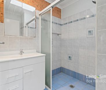 “Single-Level Villa with Private Courtyard” - Photo 2