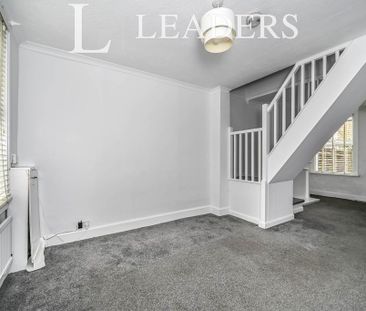 3 bedroom terraced house to rent - Photo 6